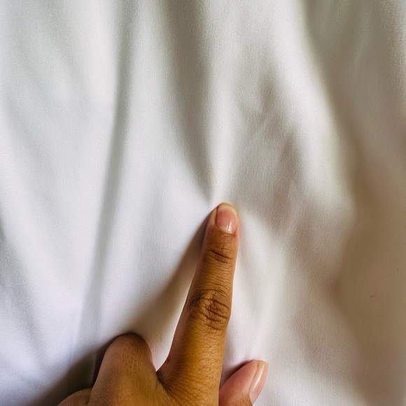 Nike Women's Cropped Pants Size Medium White With Bottom Stripes Capris - Picture 14 of 15